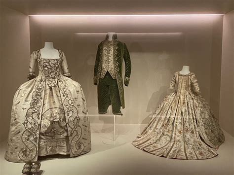 dior ausstellung berlin|How to Dior Christian Dior und seine Nachfolger*innen.